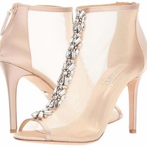 Badgley Mischka Women's Moss Ankle Boot 6.5M